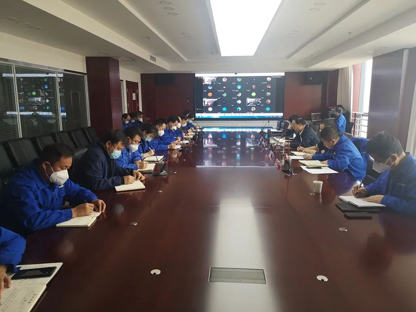 扛牢責(zé)任 錨定目標(biāo) 全力以赴抓落實(shí)——隴神戎發(fā)、普安制藥、神康公司聯(lián)合召開年終業(yè)績沖刺動(dòng)員會(huì)