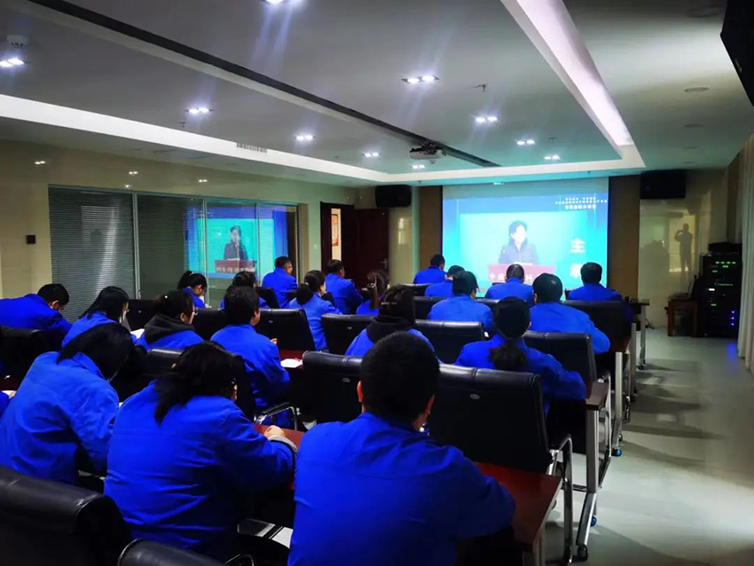 【“三抓三促”進(jìn)行時(shí)】隴神戎發(fā)集中觀看“傳承精華 守正創(chuàng)新——加快推進(jìn)新時(shí)代中醫(yī)藥高質(zhì)量發(fā)展”專家創(chuàng)新大講堂