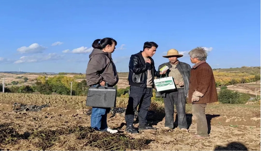 安下心、俯下身、邁開腿 滿懷熱情投身到鄉(xiāng)村振興工作中去